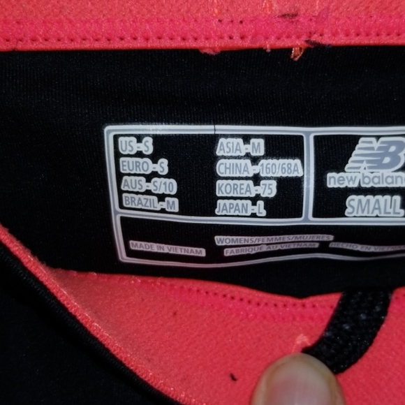 Gently used new balance workout shorts - Picture 3 of 6